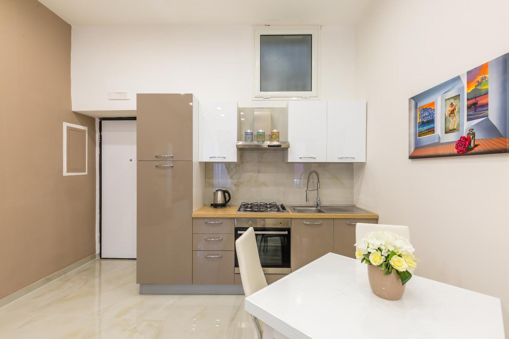 Toledo House Apartments نابولي المظهر الخارجي الصورة