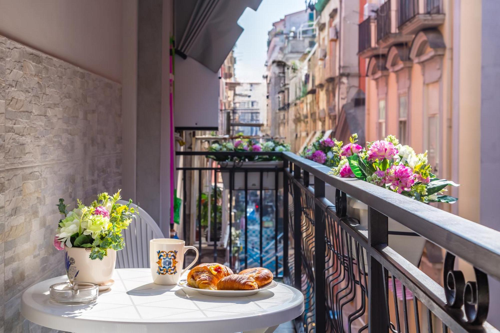 Toledo House Apartments نابولي المظهر الخارجي الصورة